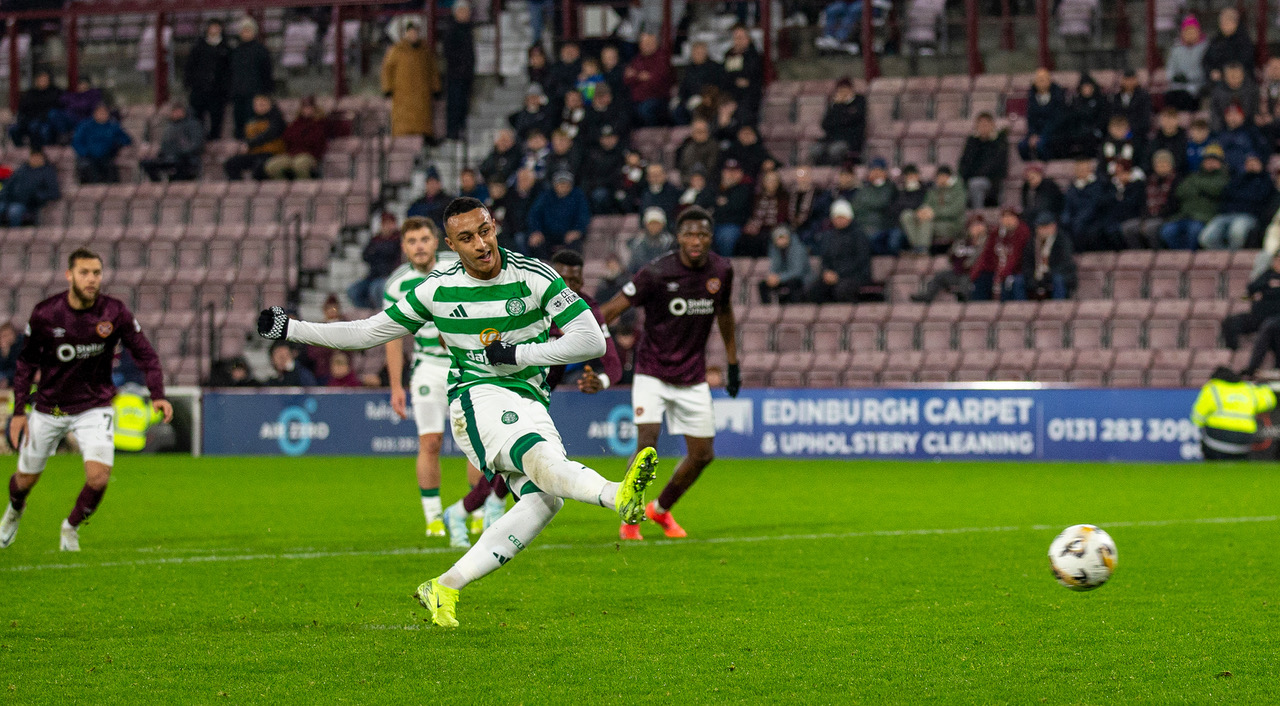 Adam Idah scores
