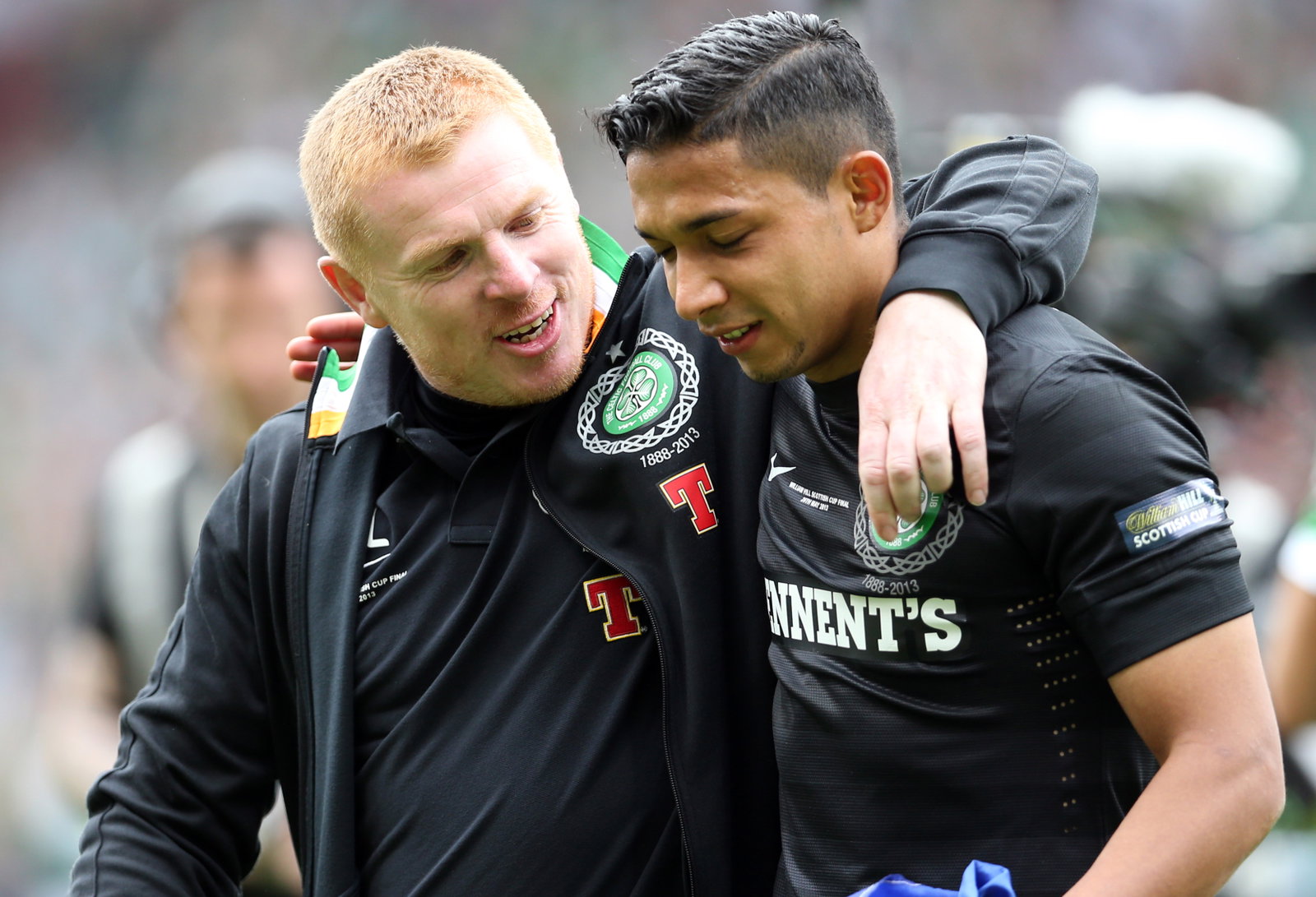 Celtic manager Neil Lennon speaks to Emilio Izaguirre
