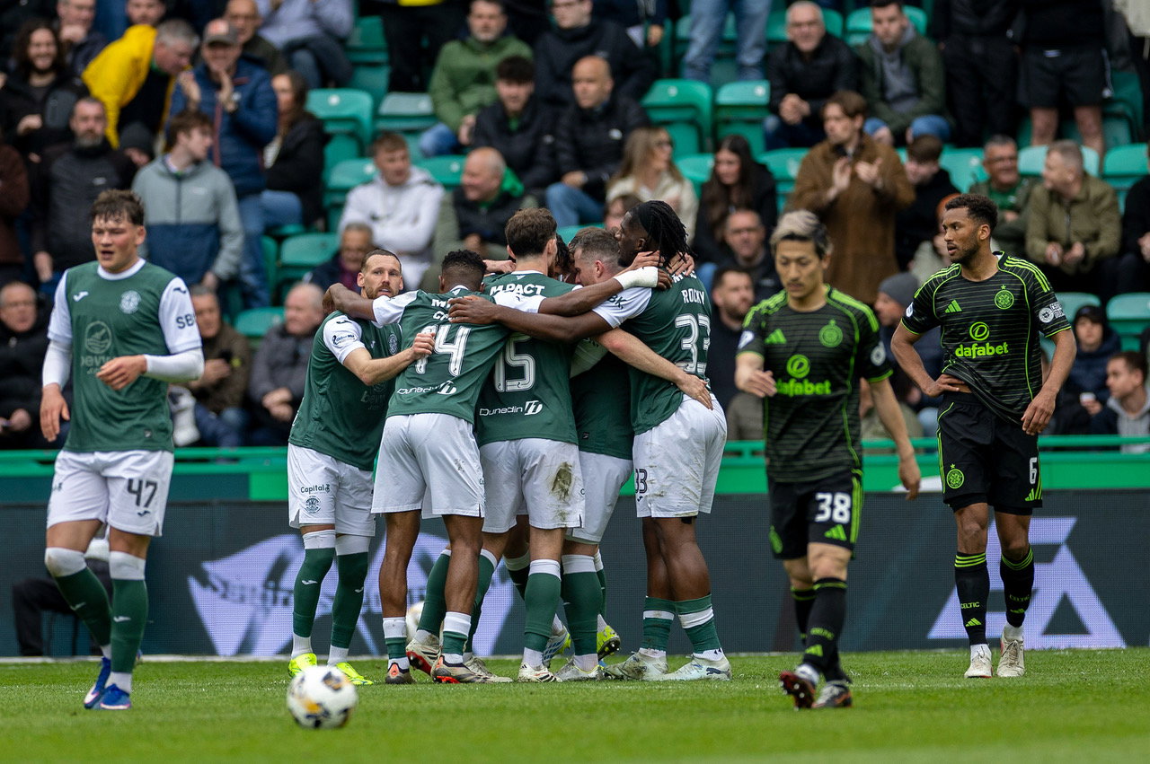 Joe Newell scores for Hibs against Celtic.
