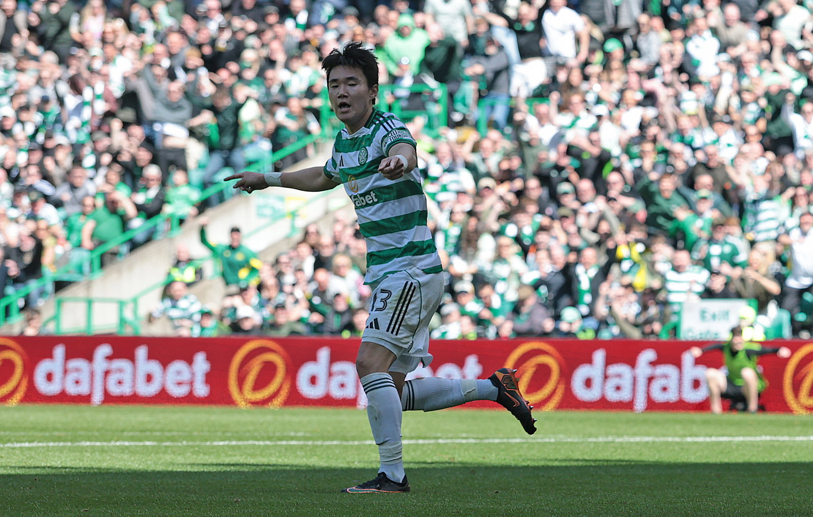 Hyunjun Yang of Celtic celebrates scoring